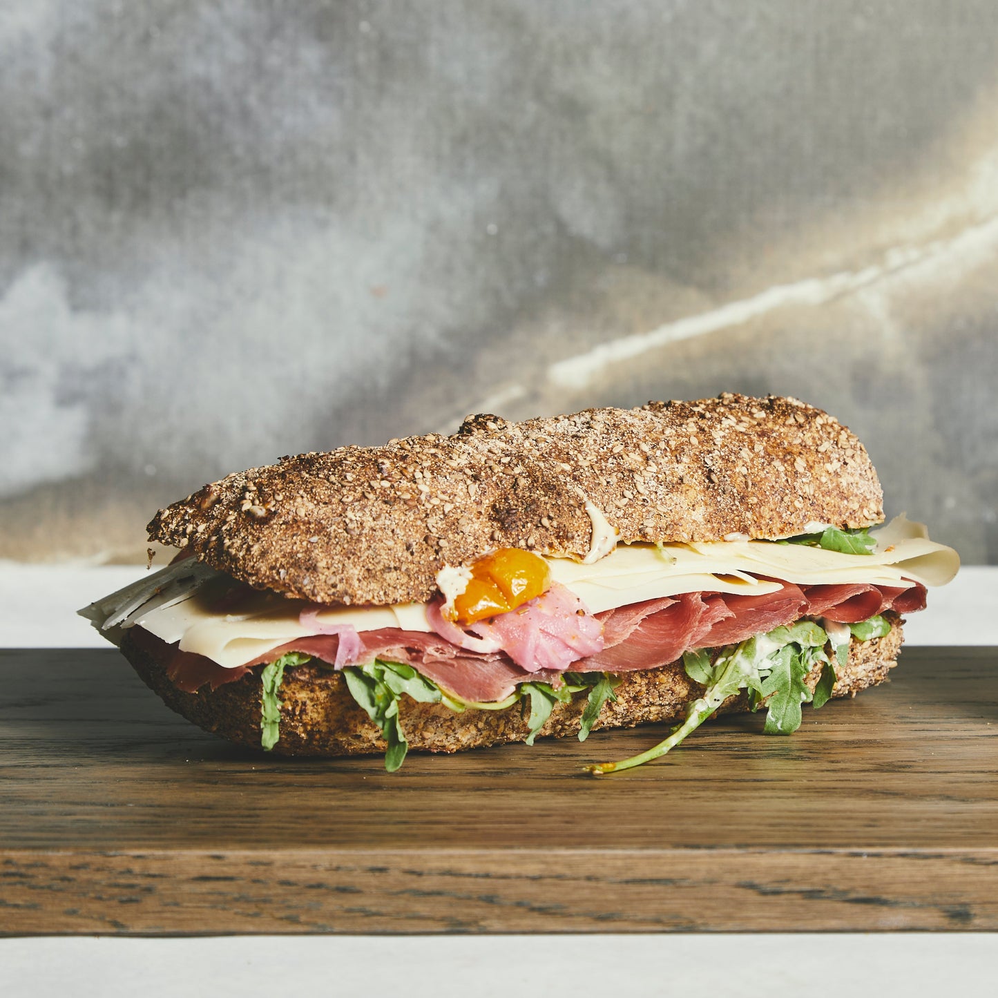 Nr. 4 - Sandwich med Bresaola & Dronning Viktoria Ost