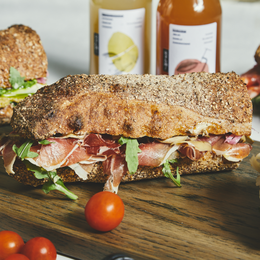 Nr. 6 - Sandwich med Sortfodsskinke & Grillet Artiskok